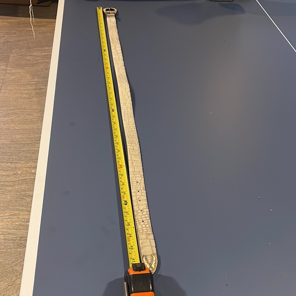 Woman’s belts - Picture 7 of 8